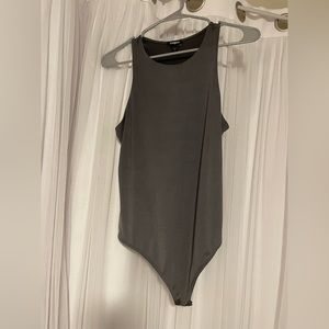 Racer back sculpting bodysuit with button closure